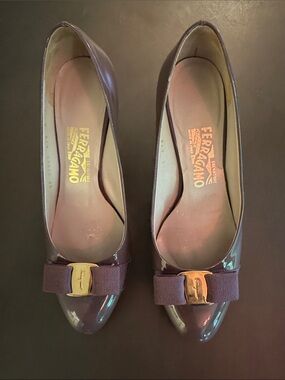 Salvatore Ferragamo Purple Patent Leather Vara Bow Pumps with Gold Plaque